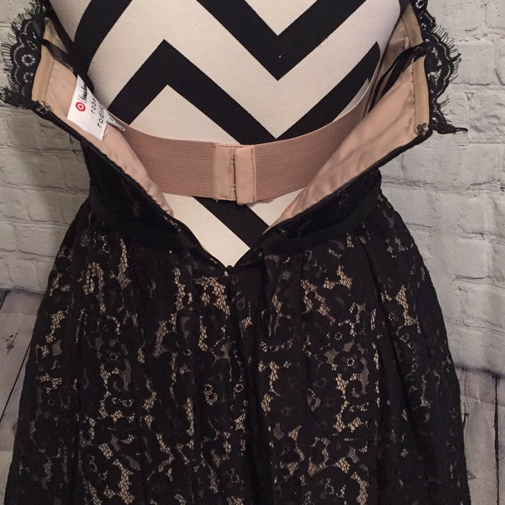 Neiman Marcus Formal Dress - Picture 9 of 10